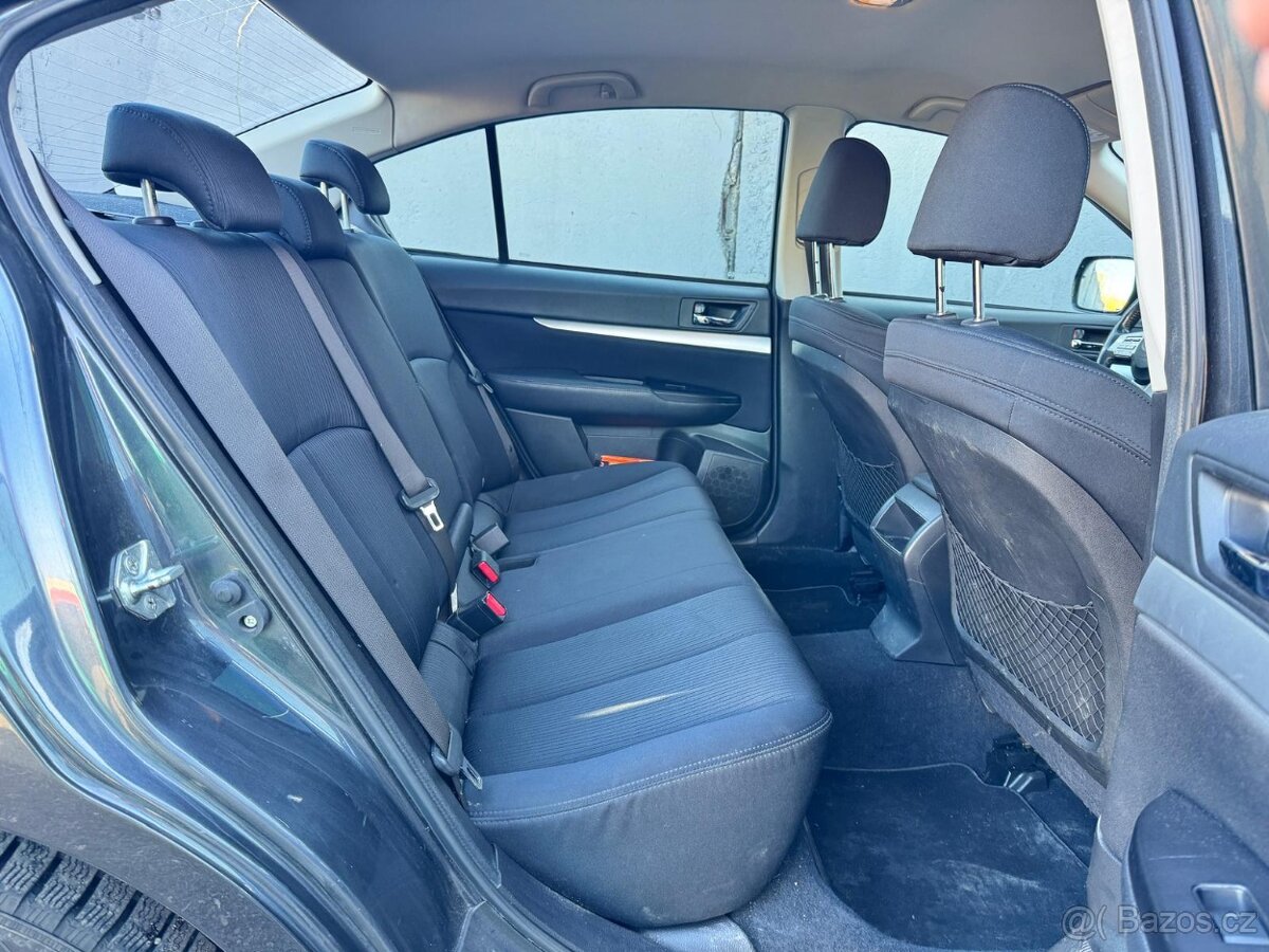 Subaru Legacy 2.5 - 12