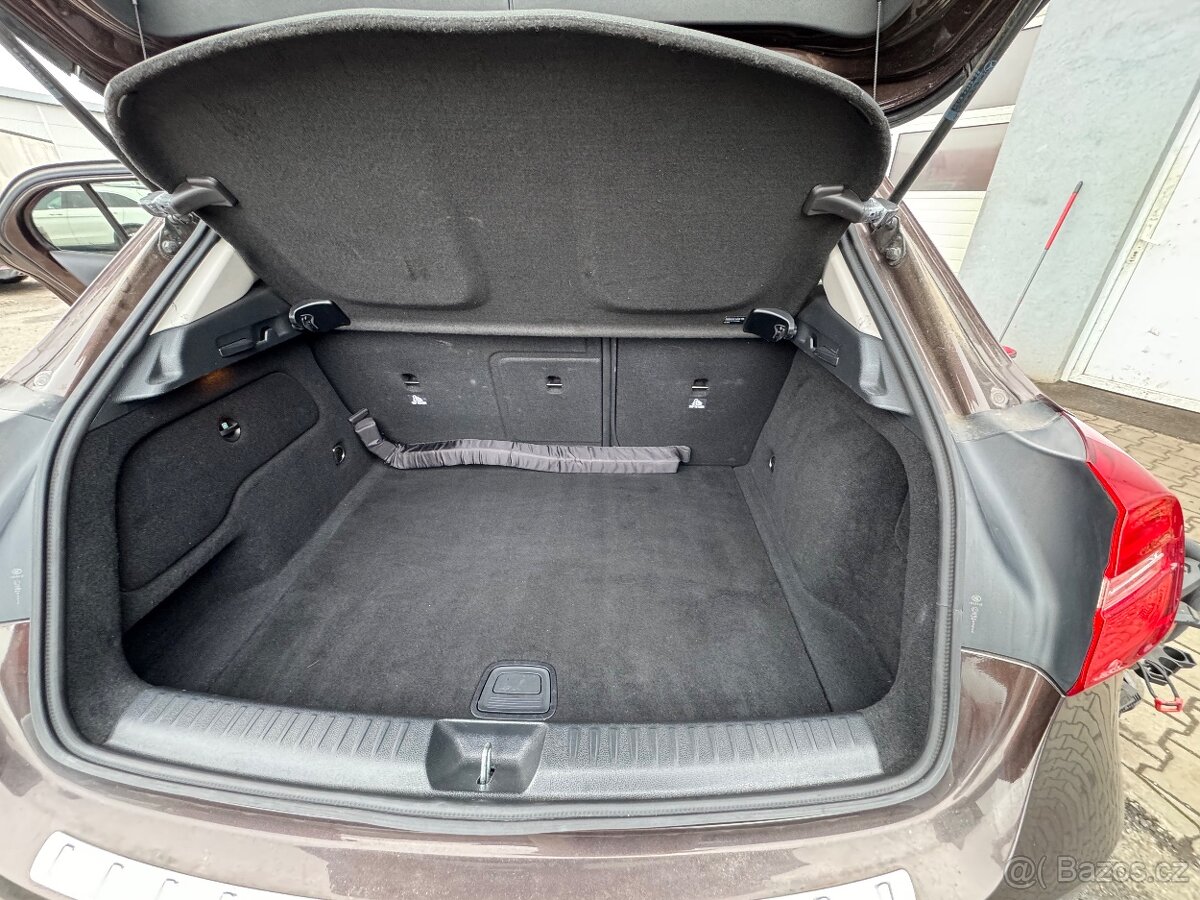 Mercedes-Benz GLA 220d (2015) – bez AdBlue, panorama, Night - 12