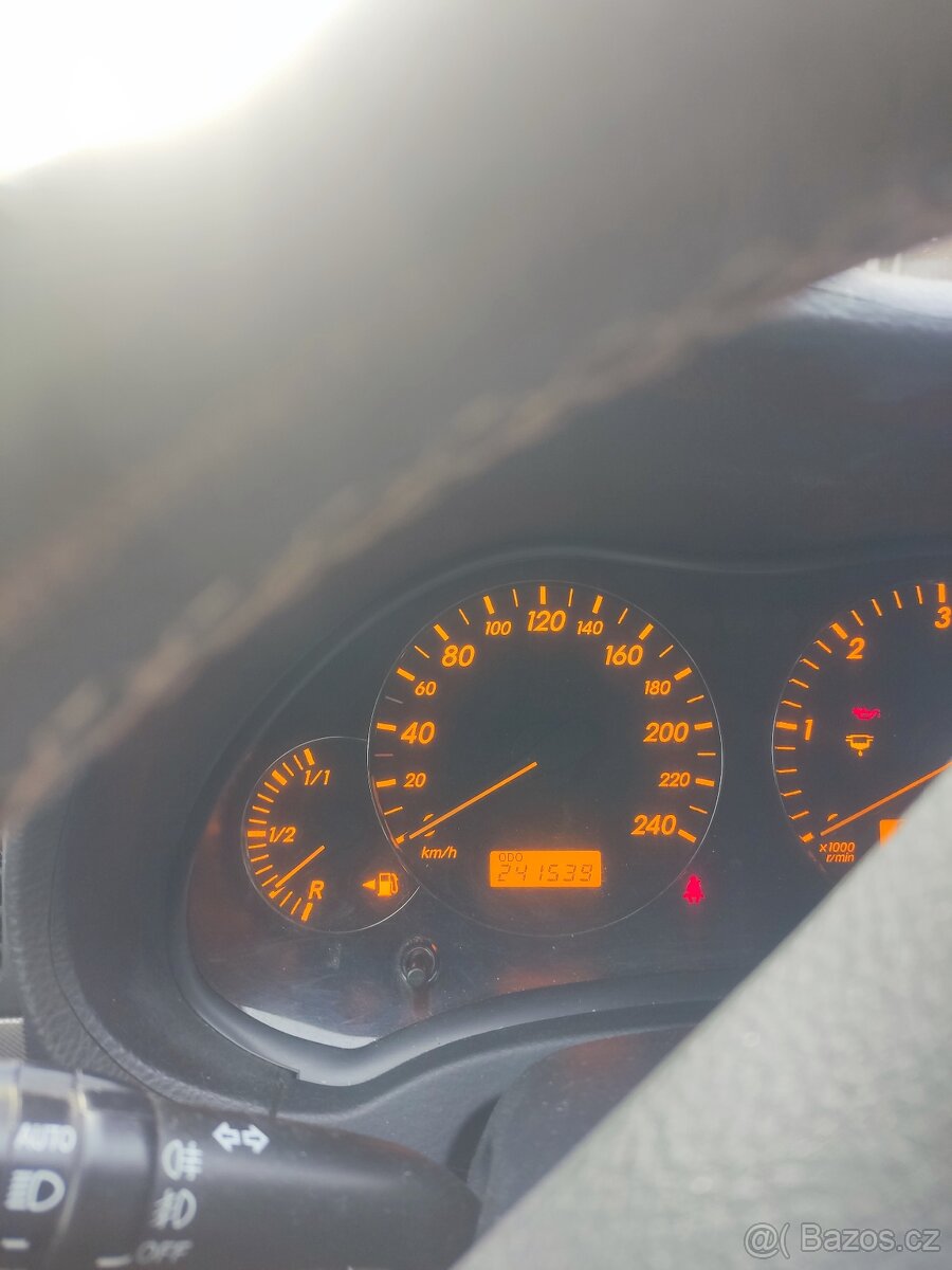 2006 Toyota avensis t25 2,2 130 kw kombi. - 12