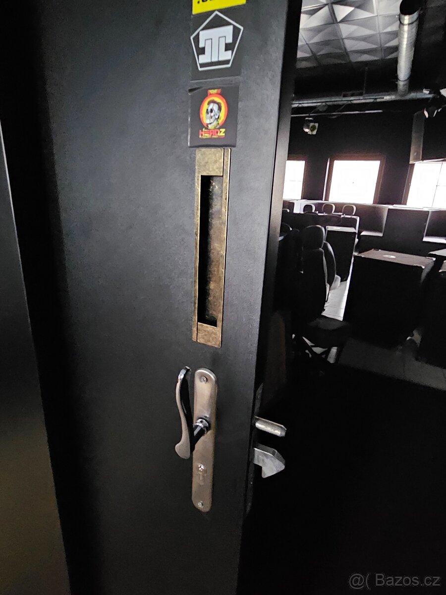 Prodám světelnou rampu s Evolit,pary ZbeamZ profesional - 12