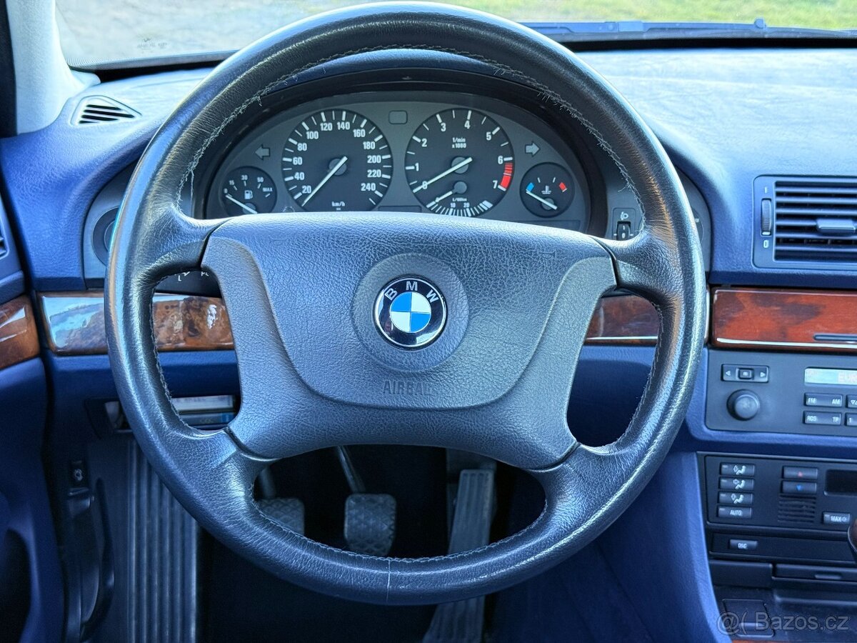 BMW E39 - 12