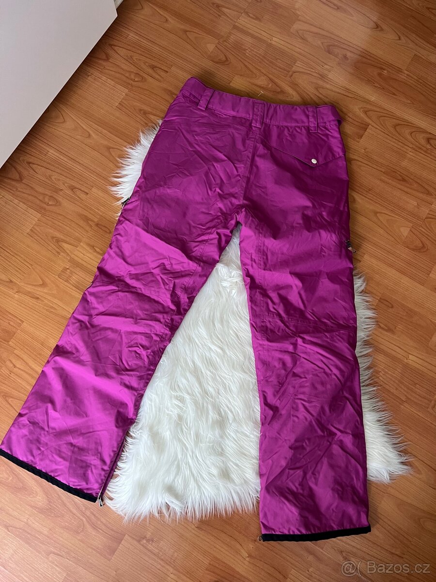 NOVÉ DÁMSKÉ LYŹAŘSKÉ KALHOTY VEL..M/38 - 12