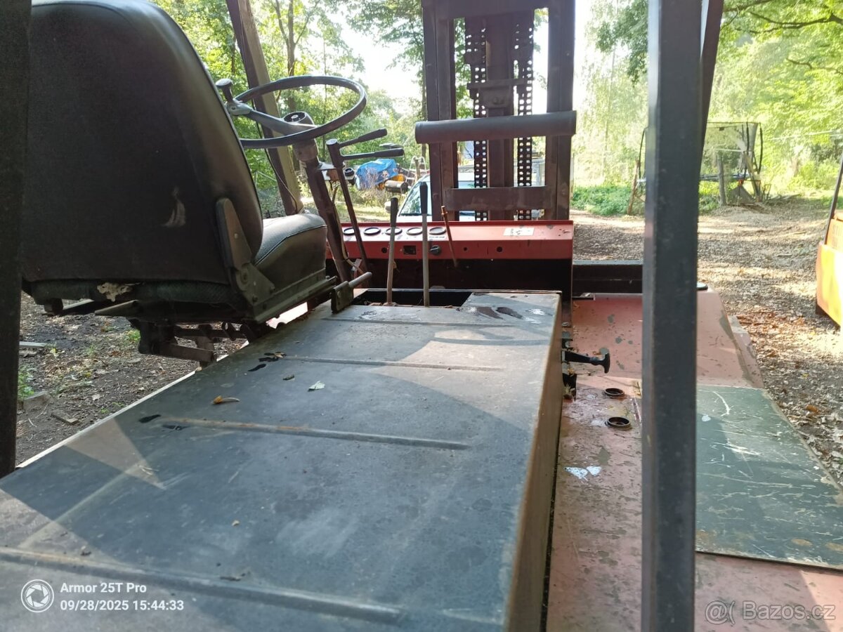 Terénní desta DVHM 322 - 12