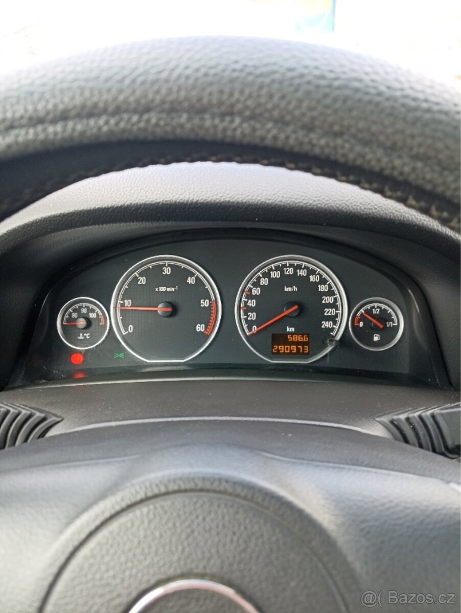 Opel Vectra C GTS 1.9 CDTI 110kw - 12