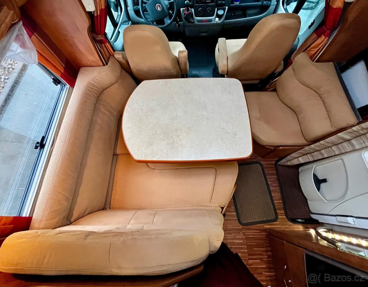 Obytné auto, polointegrované Carthago Chic c-line - 12