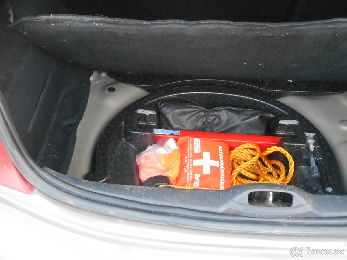 PEUGEOT 208 1.2 VTI ACTIVE - 12