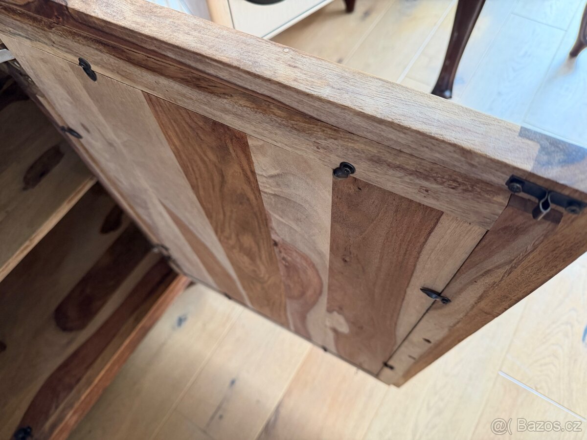 Komoda z masivu - 12