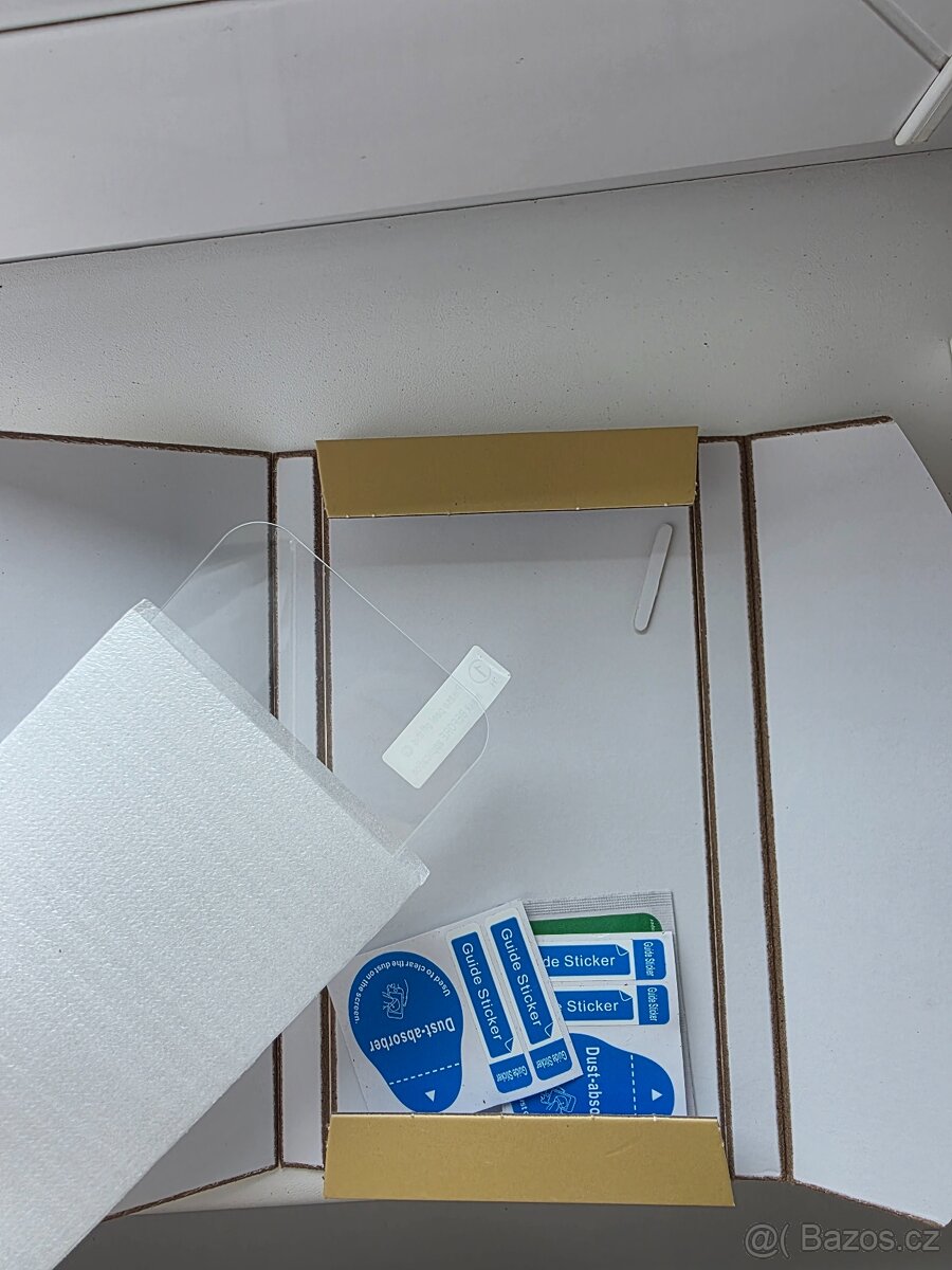 Apple iPhone 15 Pro 128GB přírodní titán - 12