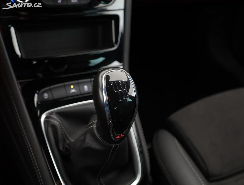 Opel Astra 2020 118 000 km - 12