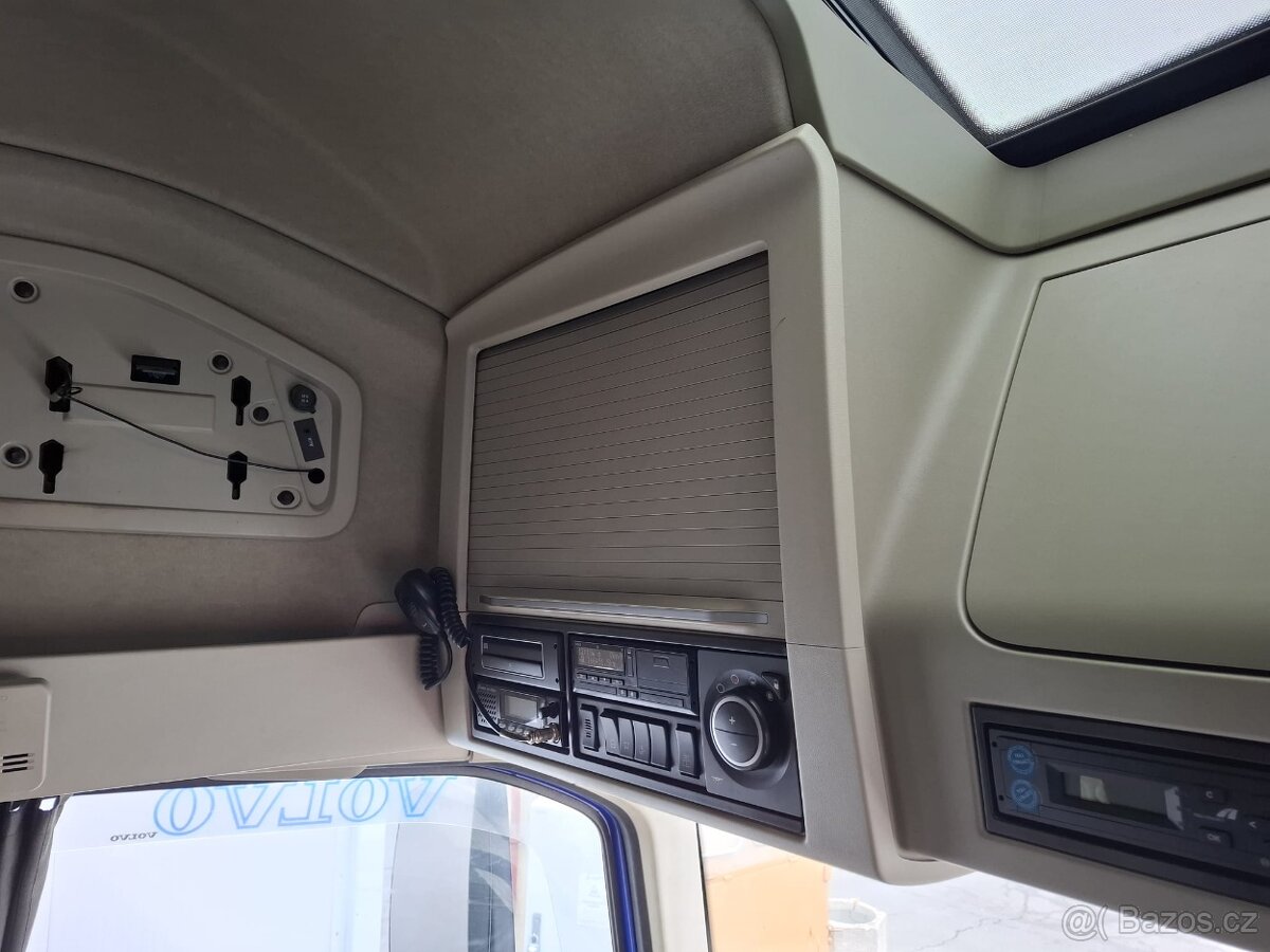 Tahač Volvo FH13 + návěs Kögel - 12