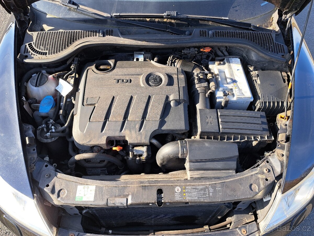 Škoda Octavia 2 RS Facelift, 2.0 TDI, 125 kW, CEGA, navi - 12