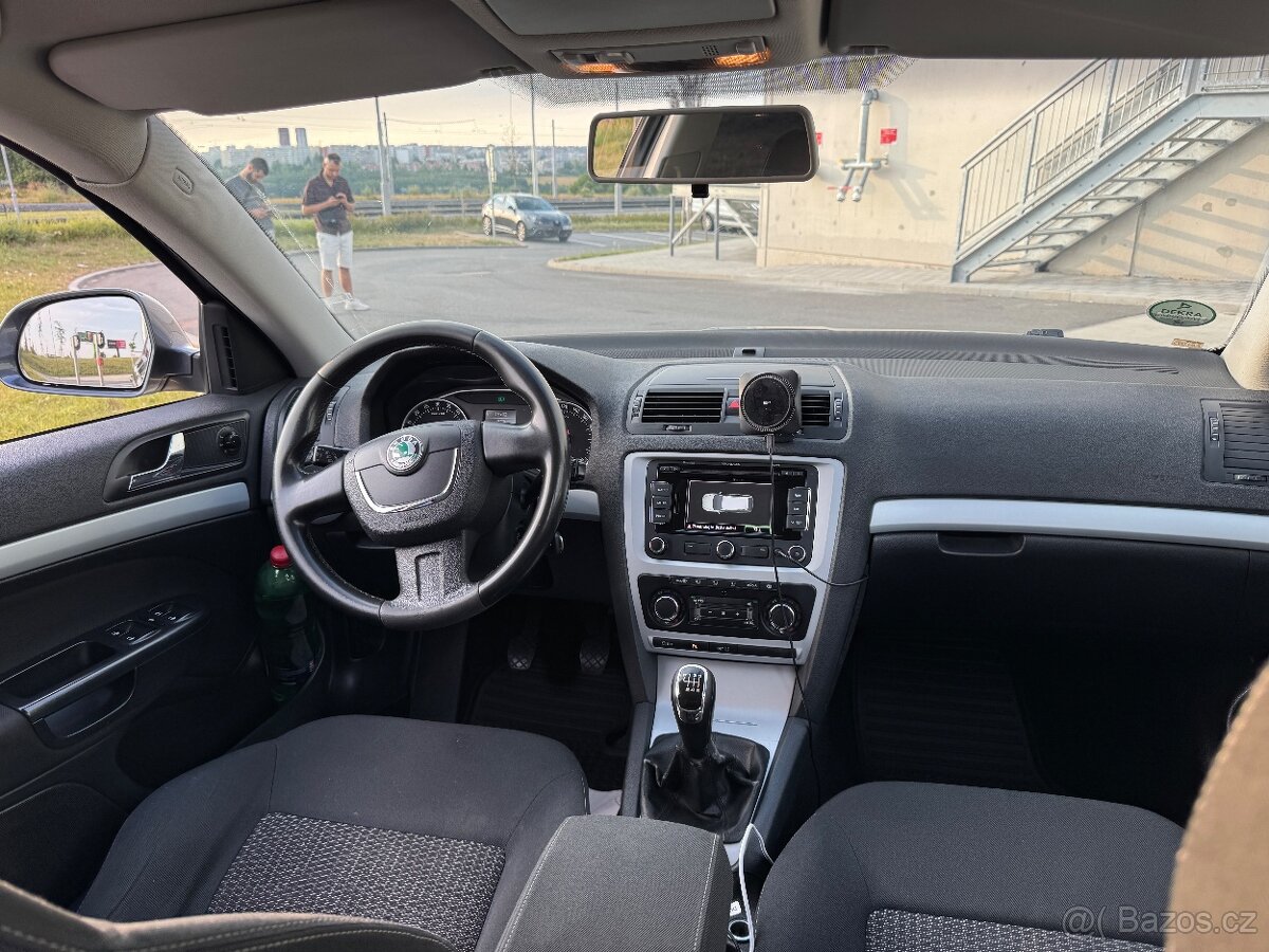 Škoda Octavia 2011 - 12