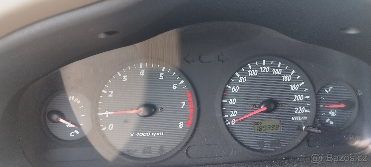 Hyundai Santa Fe 2,4i 4x4 - 12