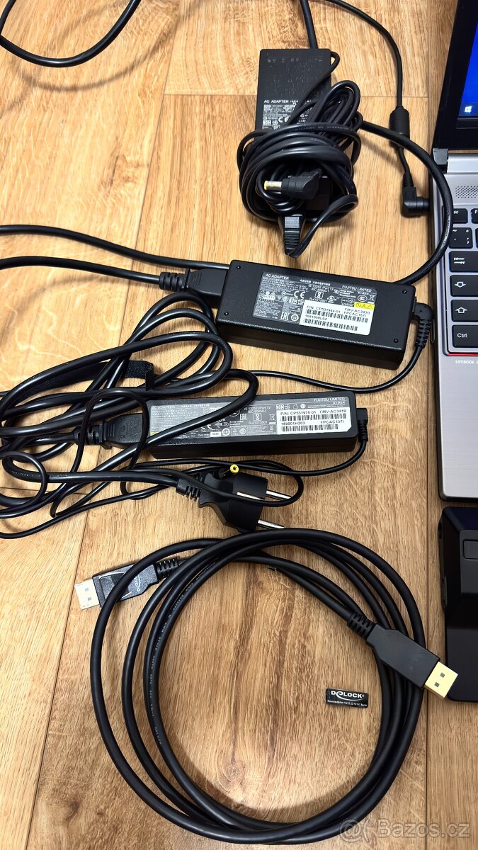 FUJITSU LIFEBOOK E756 s příslušenstvím - 12