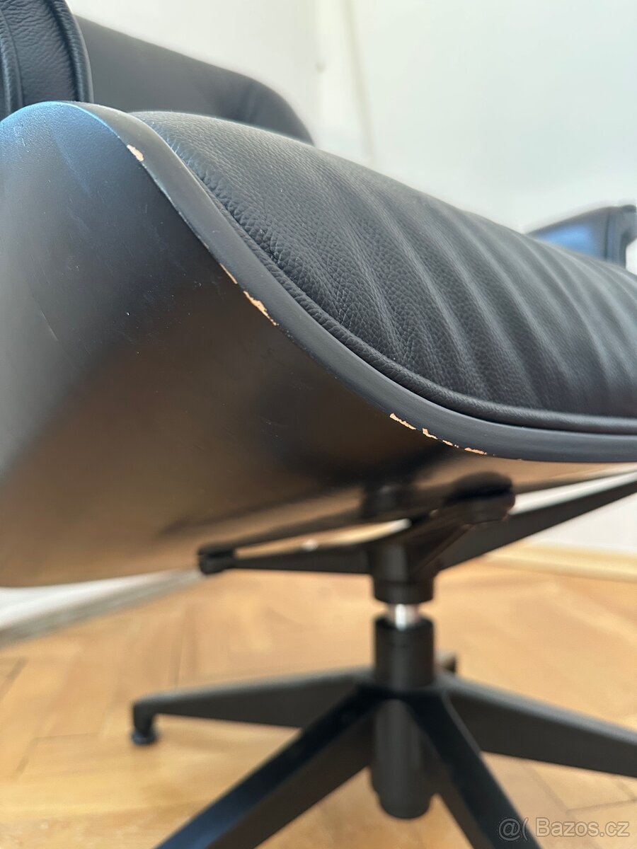 Černé křeslo - 12