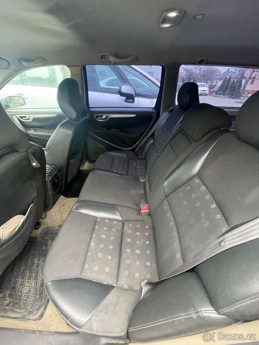 Volvo V70 2.5T LPG - 12