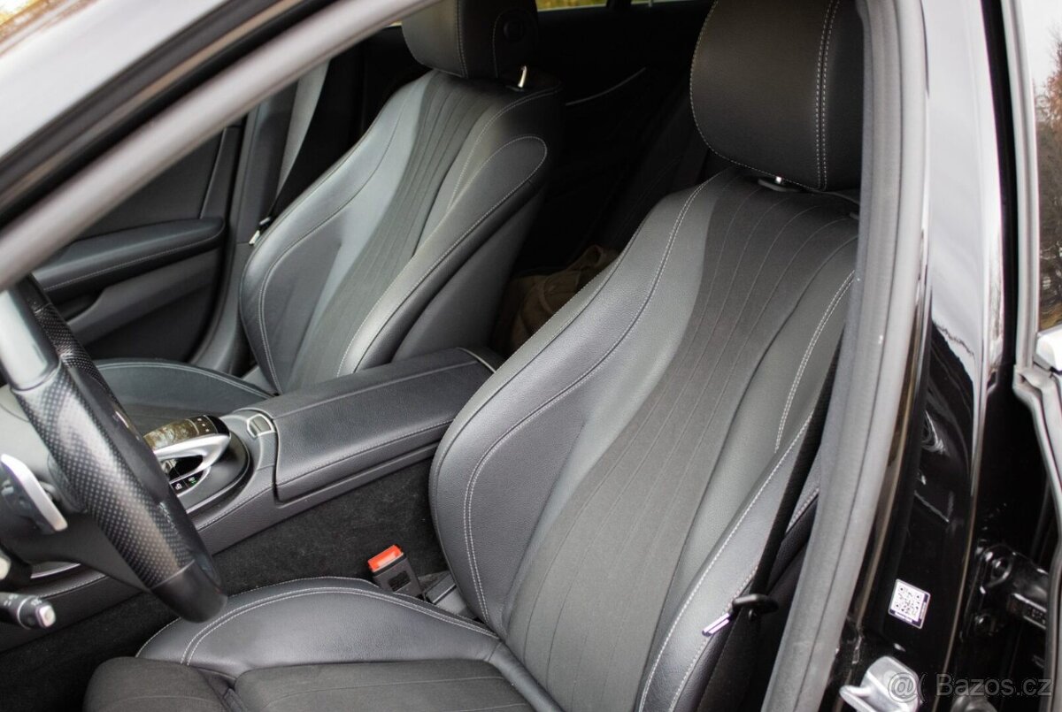 Mercedes-Benz E trieda Kombi 400 4MATIC A/T - 12