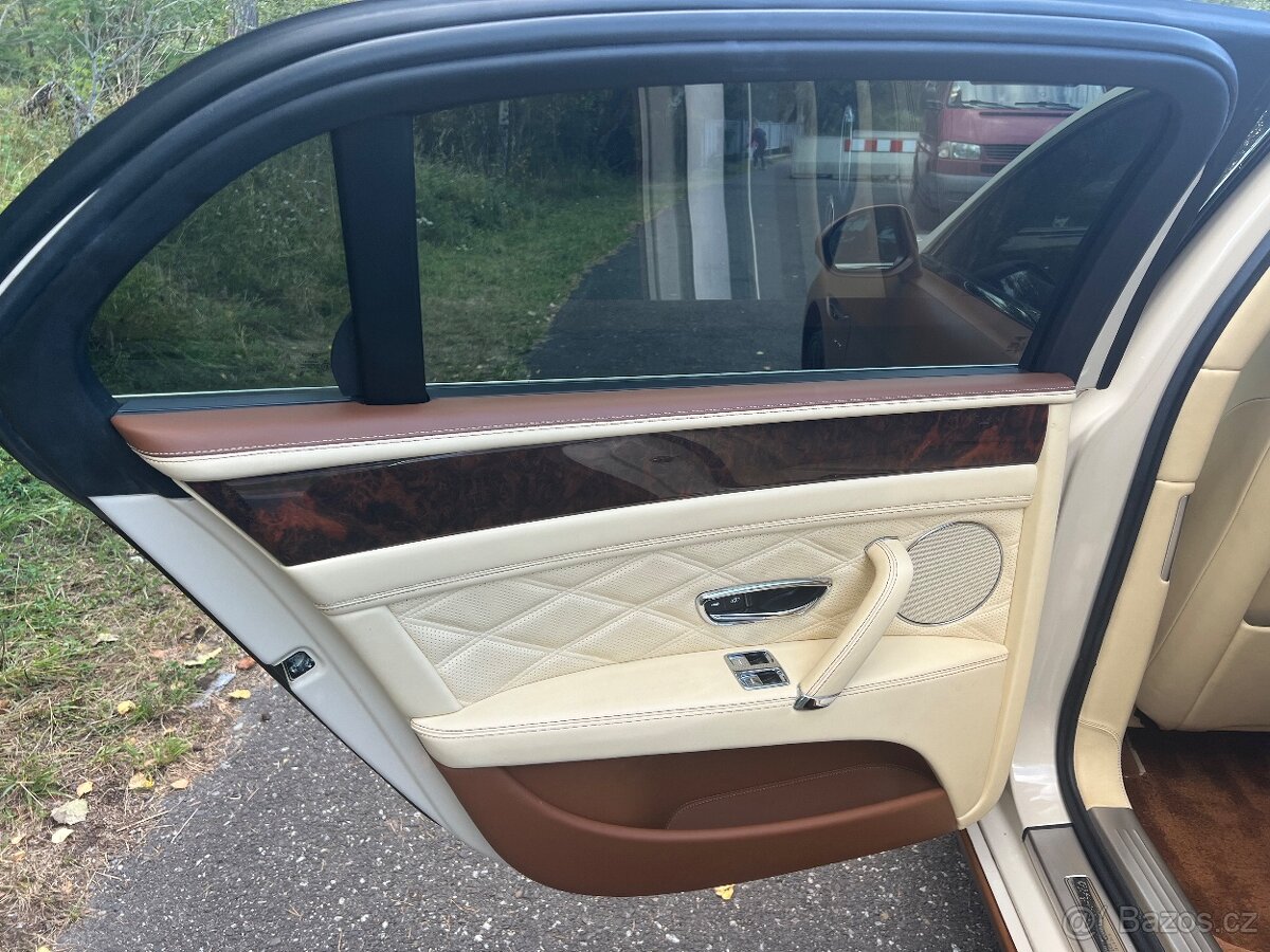 Predám Bentley Continental Flying Spur, Mulliner, W12 - 12