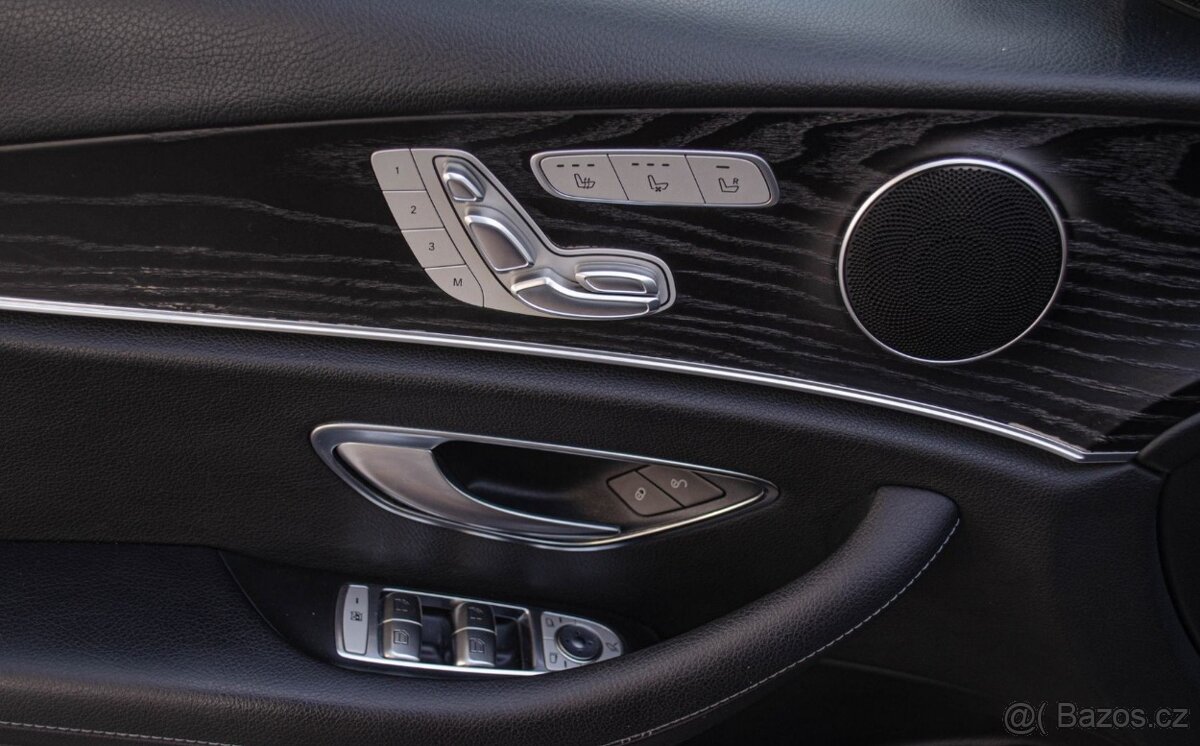 Mercedes Benz E350d 4x4 AMG - 12