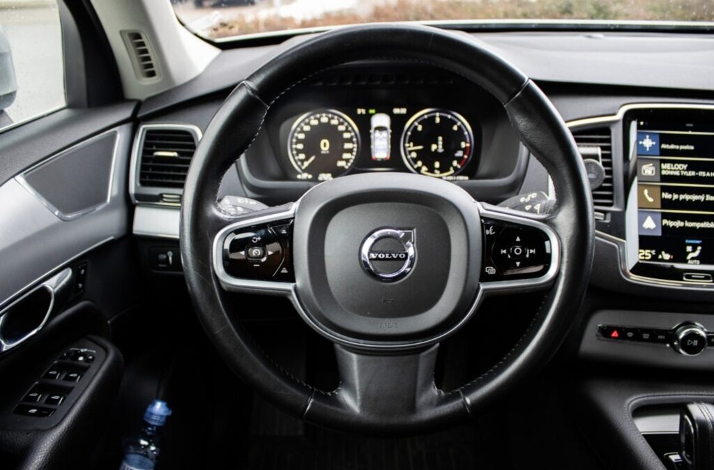 Volvo XC90 2.0 B5 Drive-E AWD A/T (2019) - 12