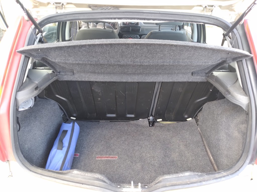 FIAT PUNTO 1.2 8V - 12