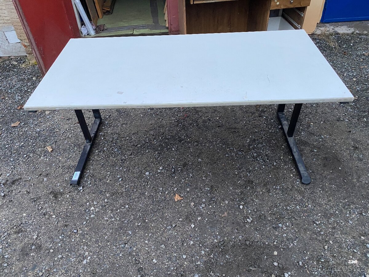 Výprodej - Stoly, kancelářské stoly, boxy, nábytek - 12