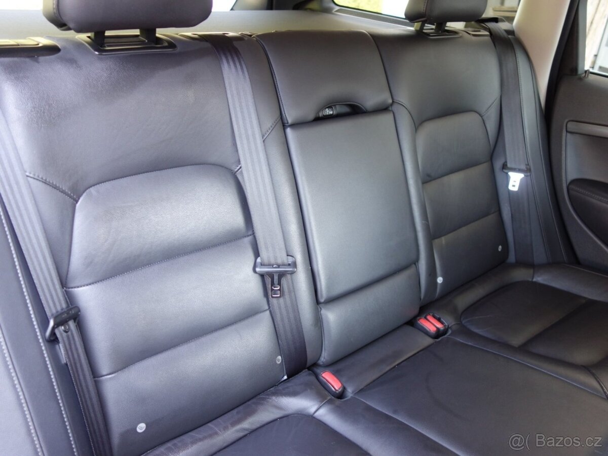 VOLVO V70 2.0D4 133kW 8A DRIVE - 12