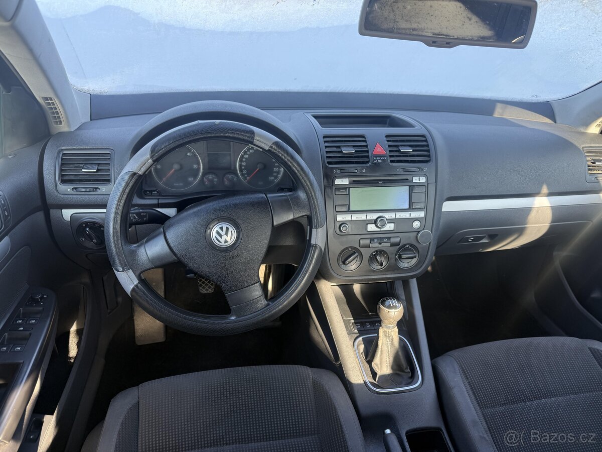 VW Jetta 2.0tdi 100kW •Najeto 261TKM•PůvodČR• - 12