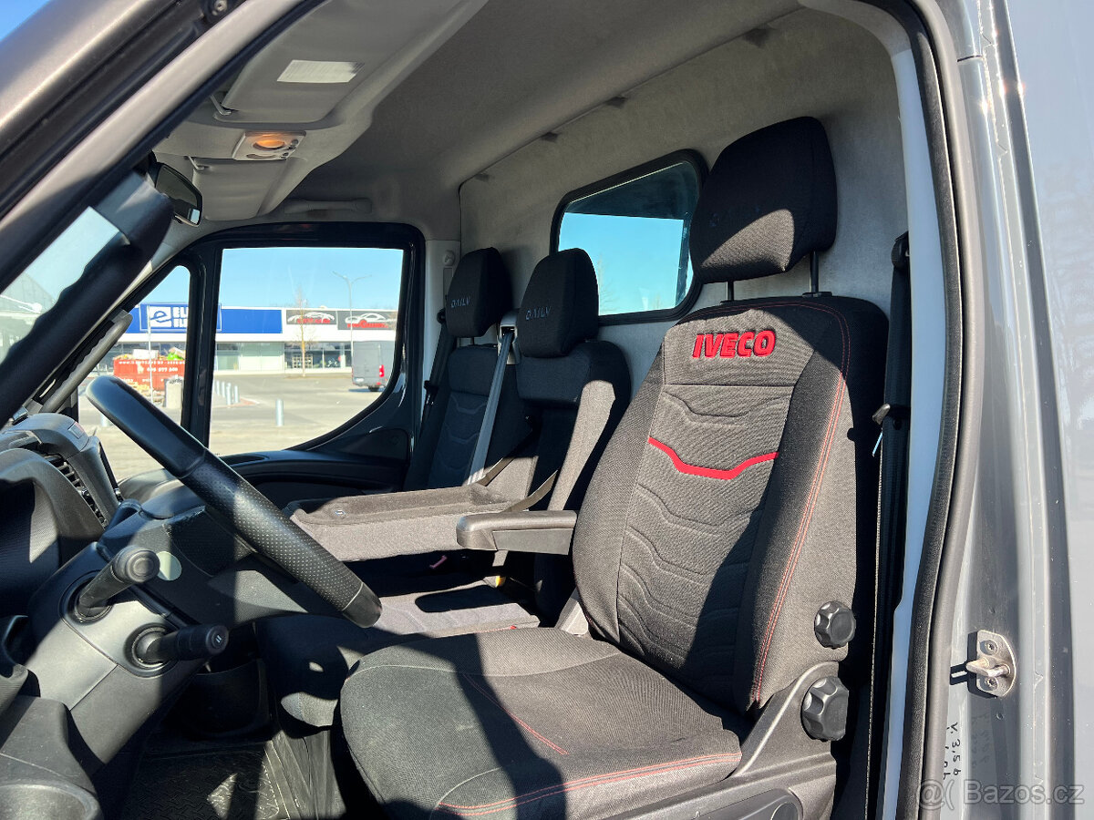 Cestovní obytná dodávka Iveco 2.3 L2H2, rok 2017 - 12