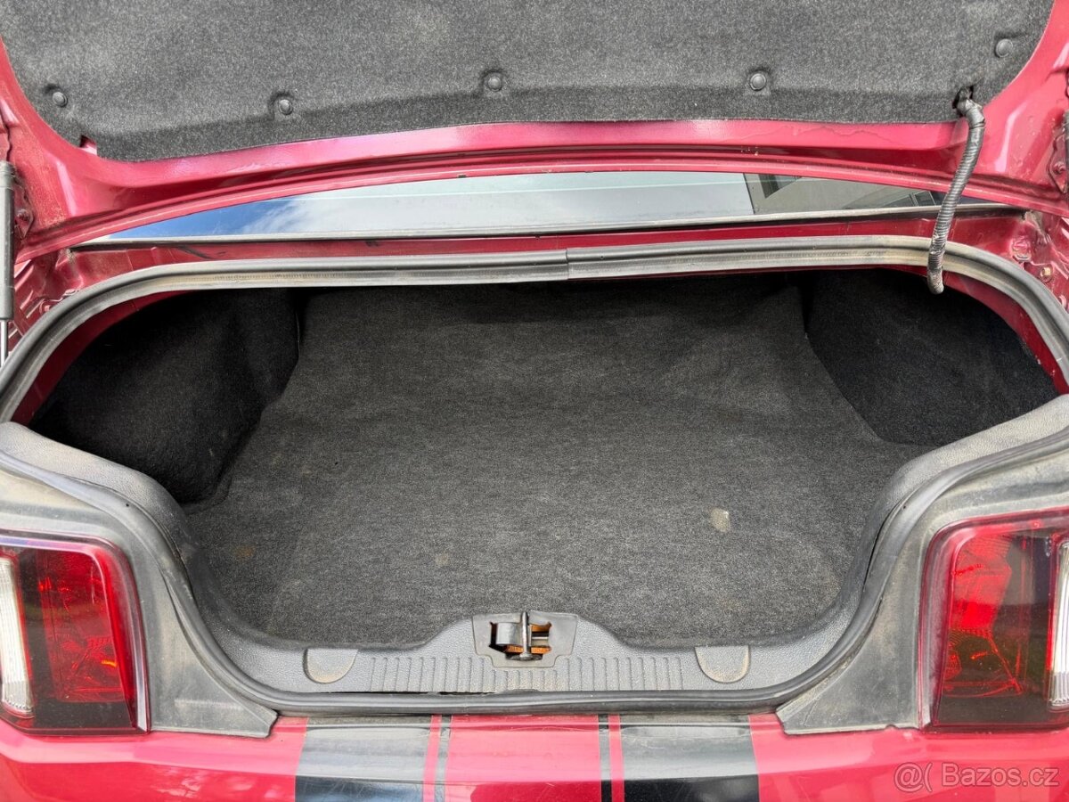 Ford Mustang 3,6 V6 - 12