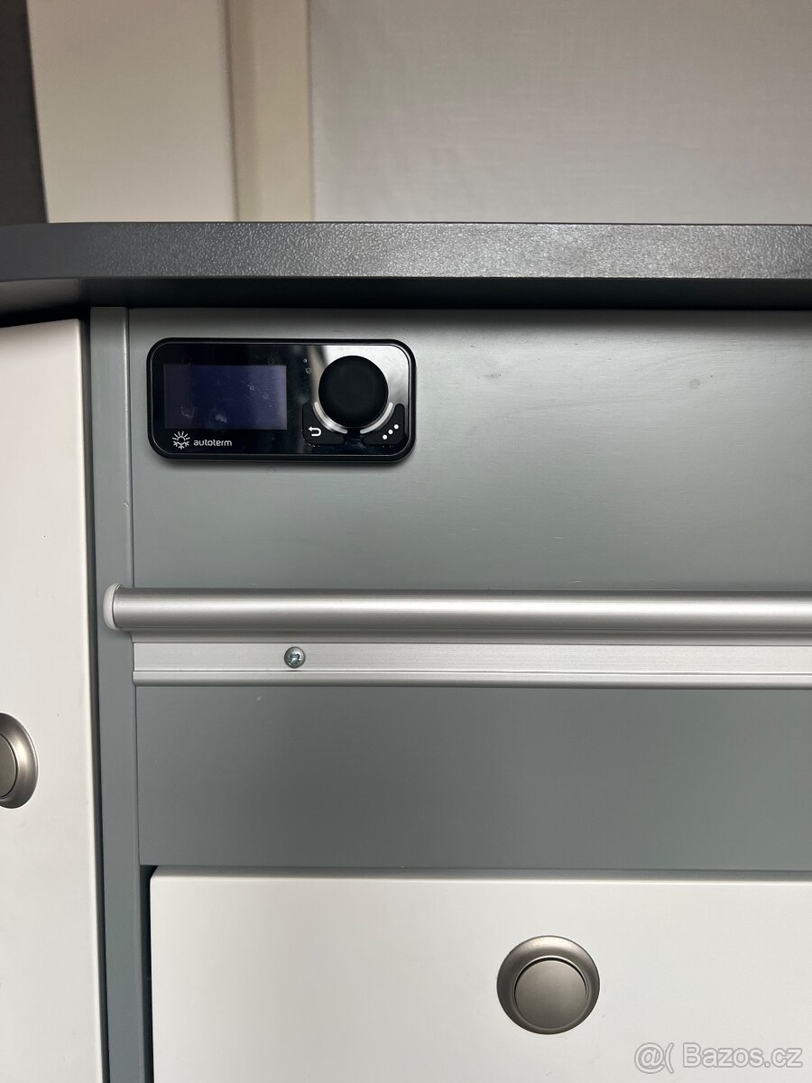 Mercedes Vito. Obytný automobil - 12