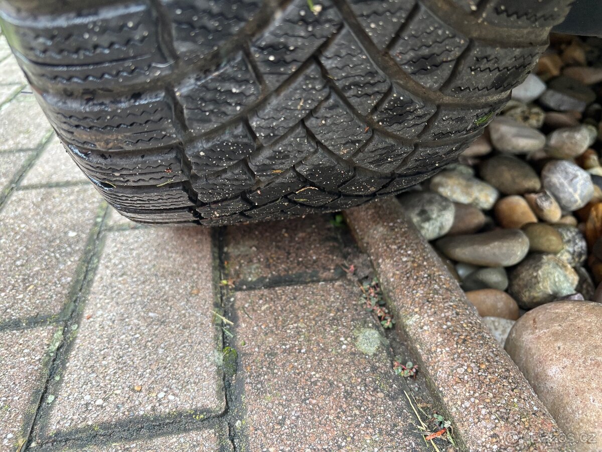 Predám VW Golf 5 2.0fsi benzín+lpg - 12