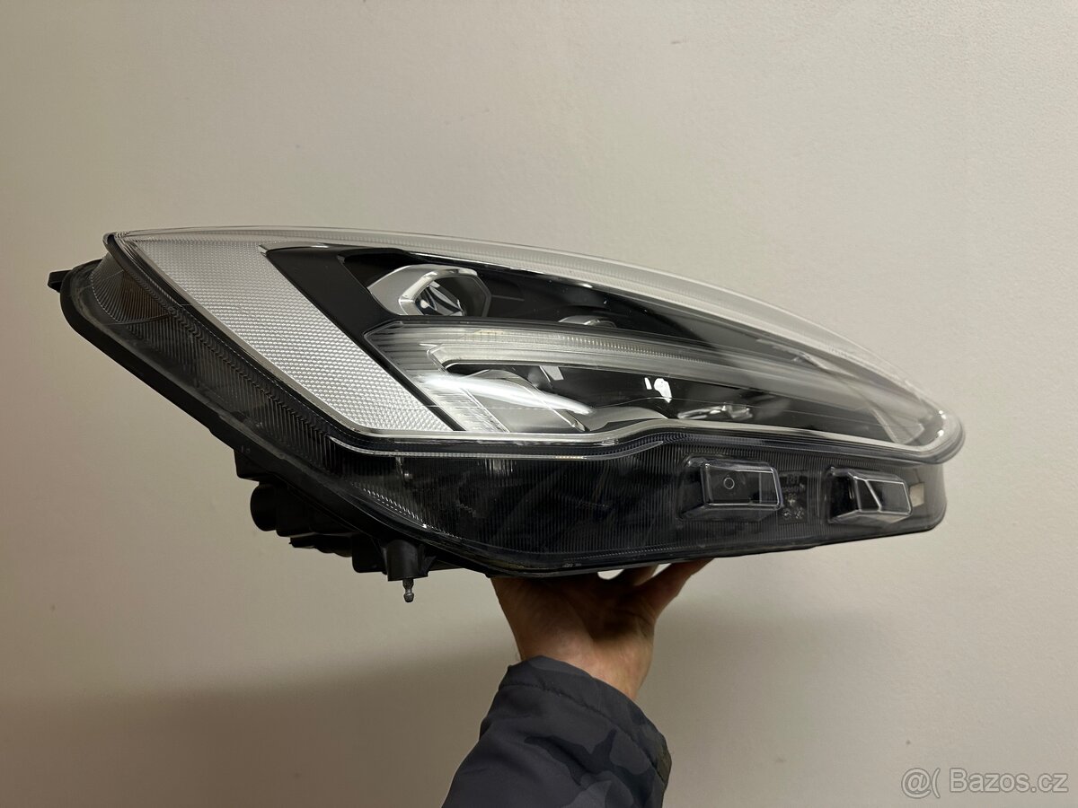 Ford Focus 4 světlo - 12