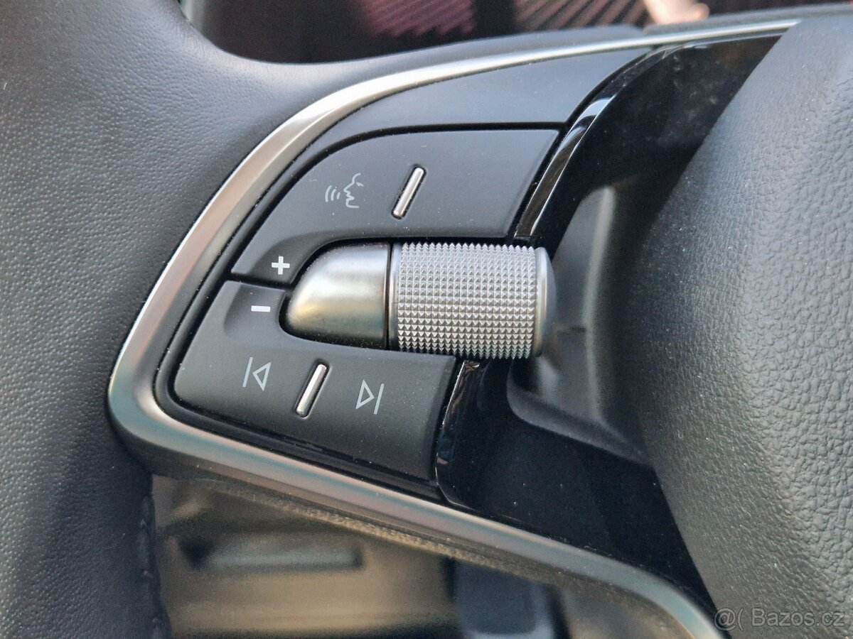 Škoda Kamiq SELECTION 1.0TSi 85kW 6M - 12