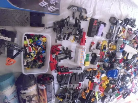 Velké množství Originální LEGO z různých Setů plus FIGURKY - 12