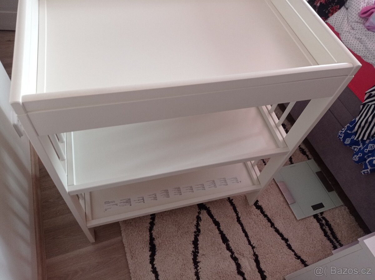 Dětská postýlka a přebalovací stůl, bílá - 12