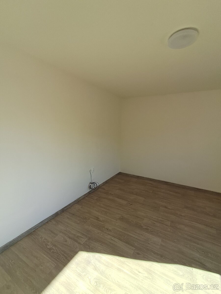 LETOVICE dům se třemi bytovými jednotkami 1+1 - 12