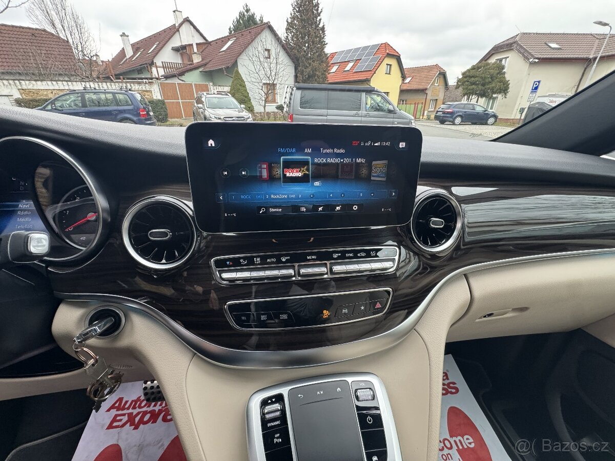 Mercedes benz V300d - 12