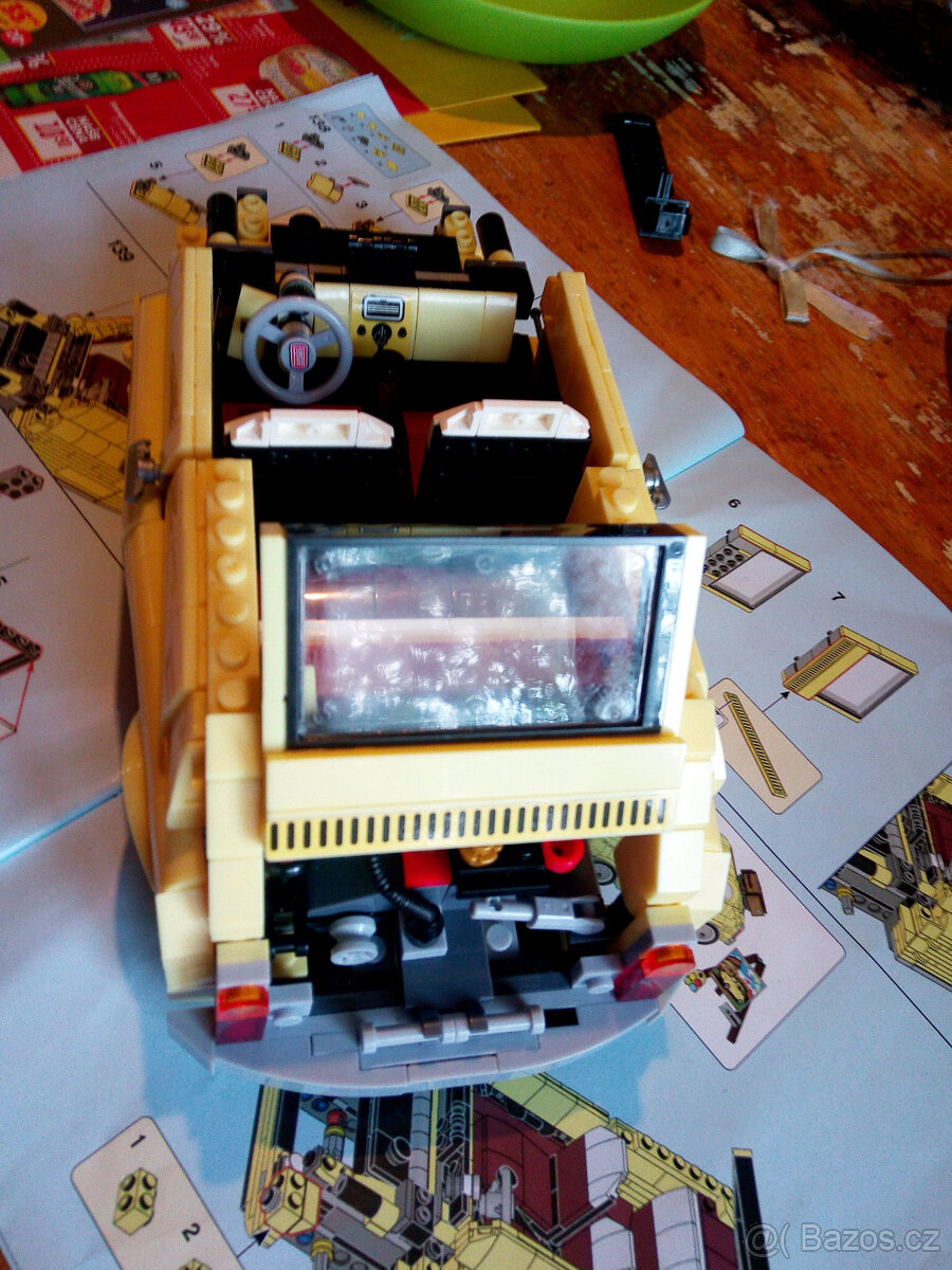 stavebnice Fiat 500 - 12