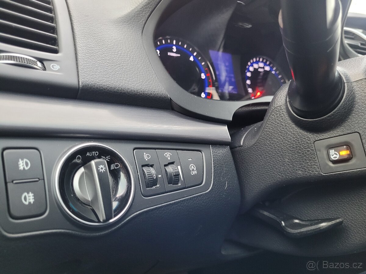 I40 2016 Lift Kombi - 12