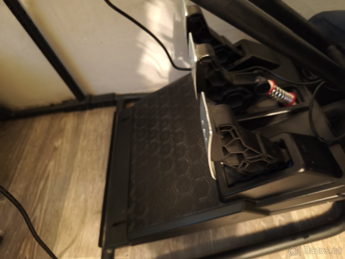 Herní závodní set s x-box series - 12