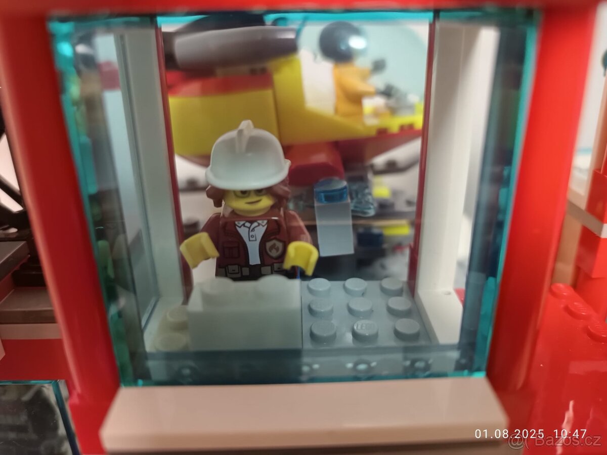 Lego - hasičská stanice - 12