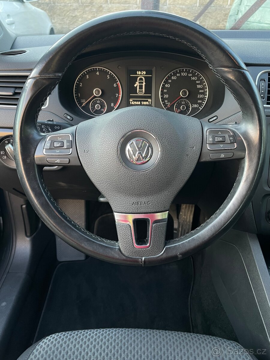 VW JETTA 1.2 TSI COMFORTLINE | TOP VÝBAVA | NOVÁ STK - 12