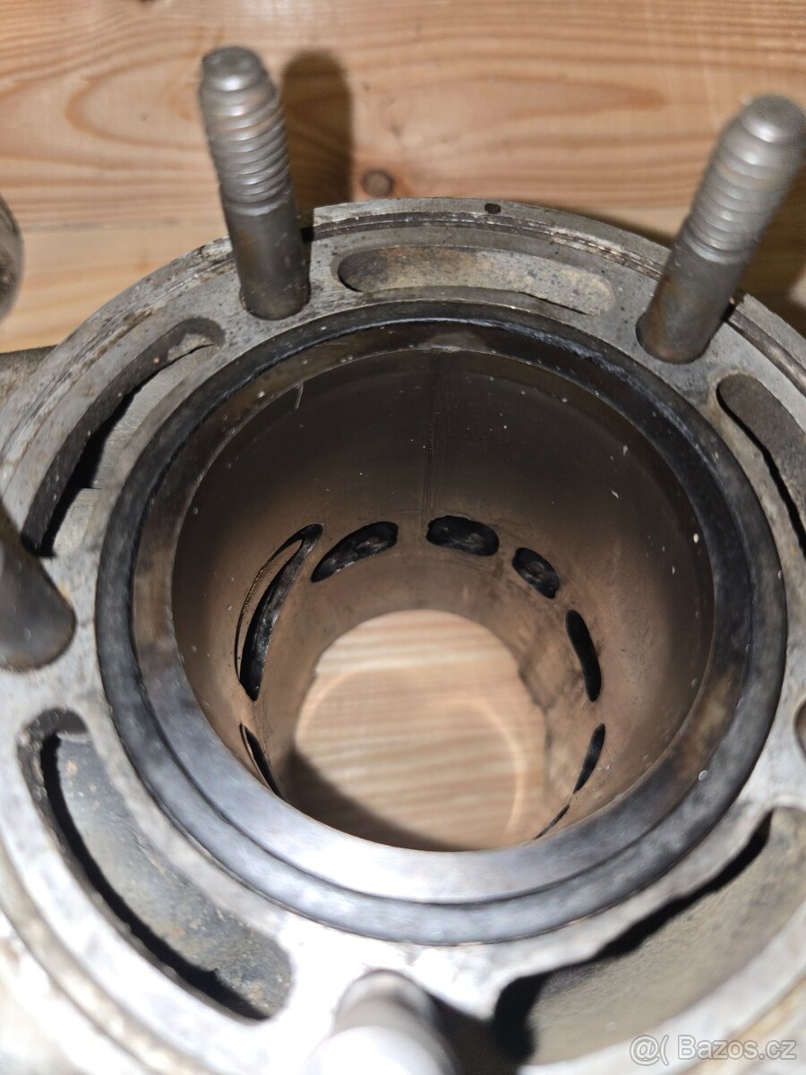 válec husqvarna 125 - 12