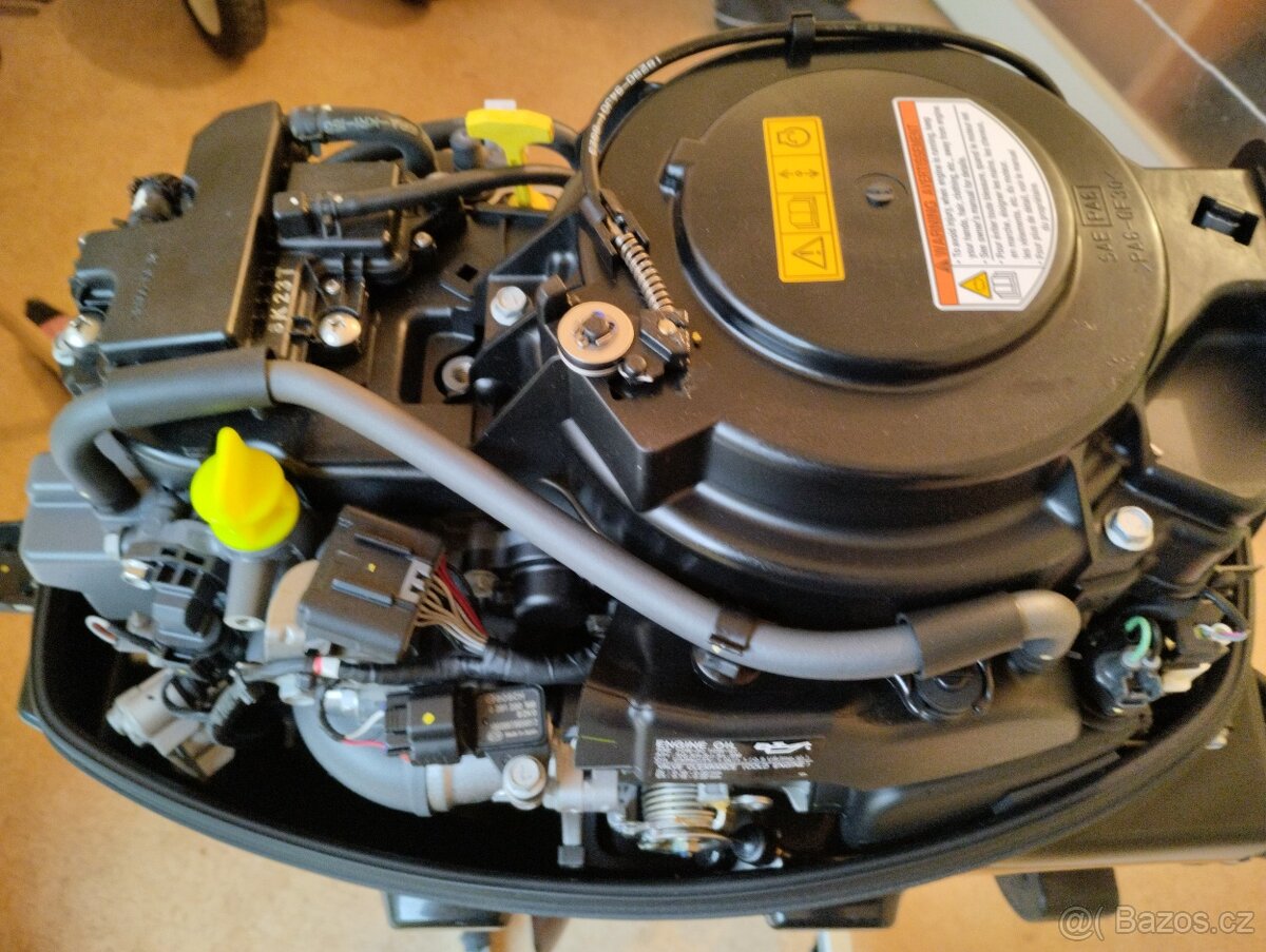 Lodní motor Suzuki 15Ps 4Takt - 1A top stav - 12