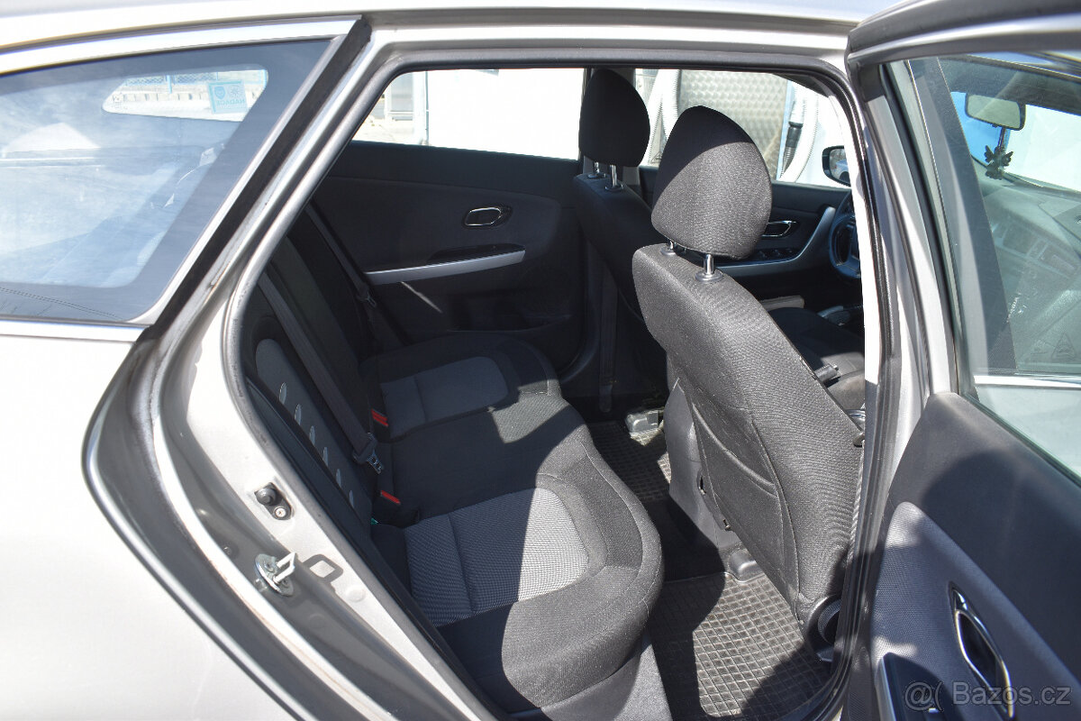 KIA CEE'D Combi 1.6 CRDi 94kW - 12