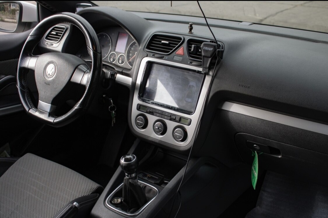 Volkswagen Scirocco 1.4 TSI 118 kW VW - 12