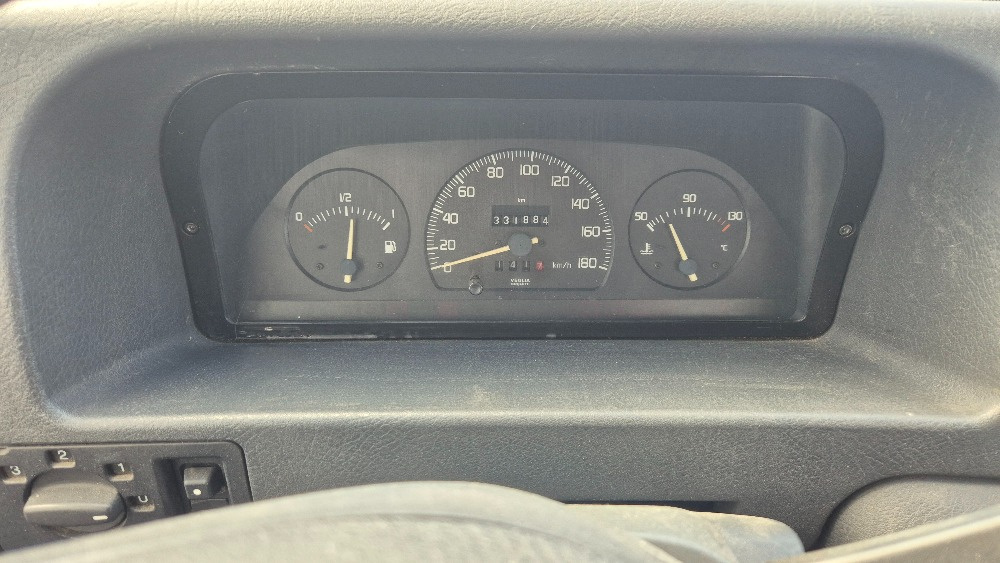 Obytná dodávka pro 4 osoby - 12