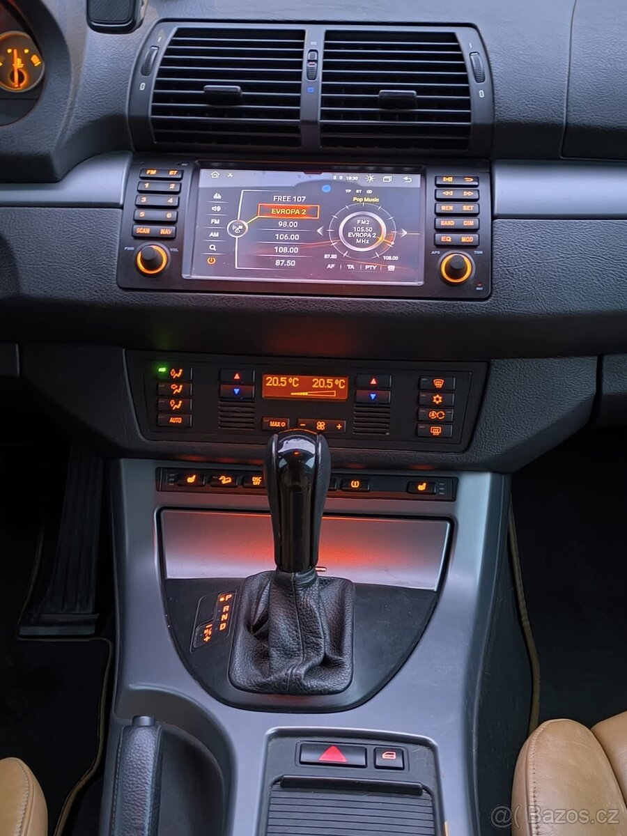 2x BMW X5 e53 4.8is - 12