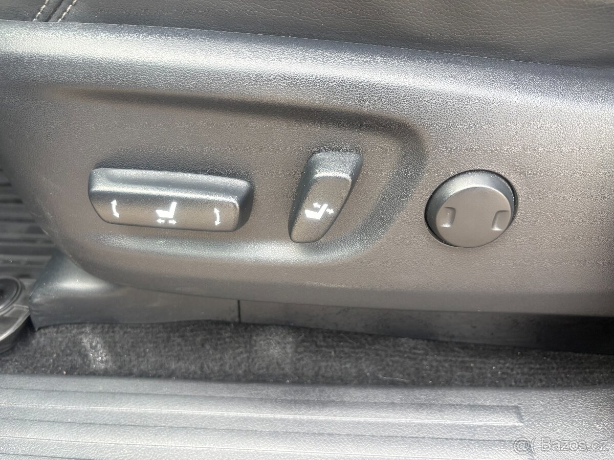 Toyota Land Cruiser GDJ 150 - 12